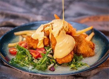 Crispy de pui cu sos cheddar