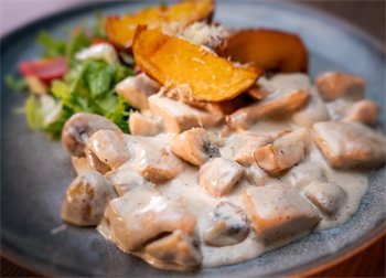 Pui cu smantana si ciuperci 400g
